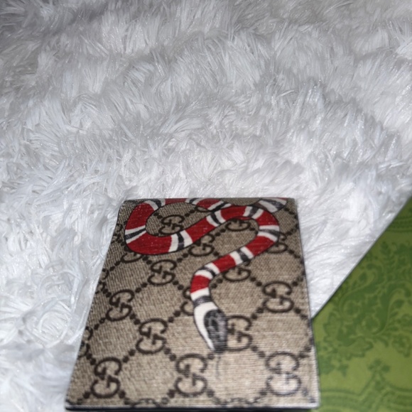 Mens Gucci Wallet - Picture 5 of 11